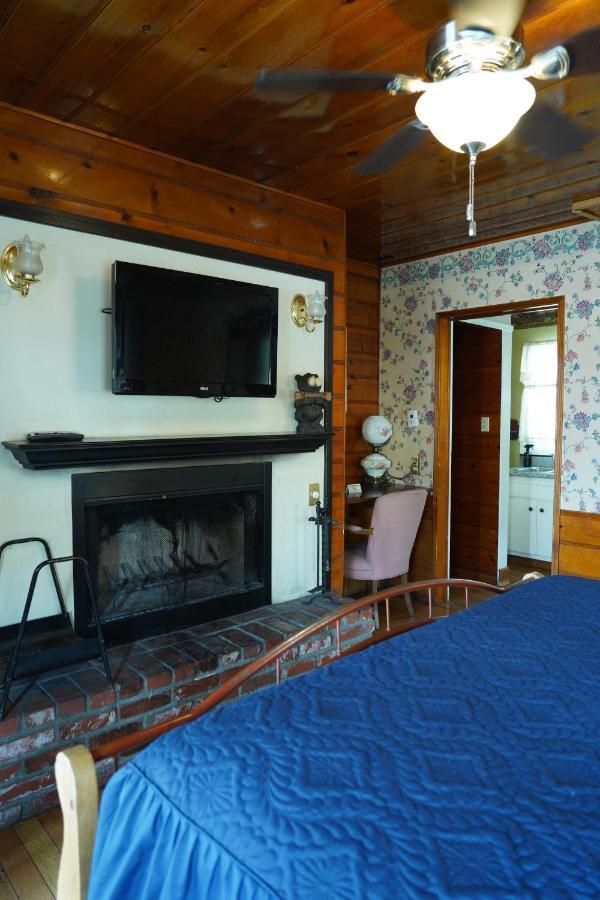 Hillcrest Suites & Cabins Big Bear Lake Bagian luar foto