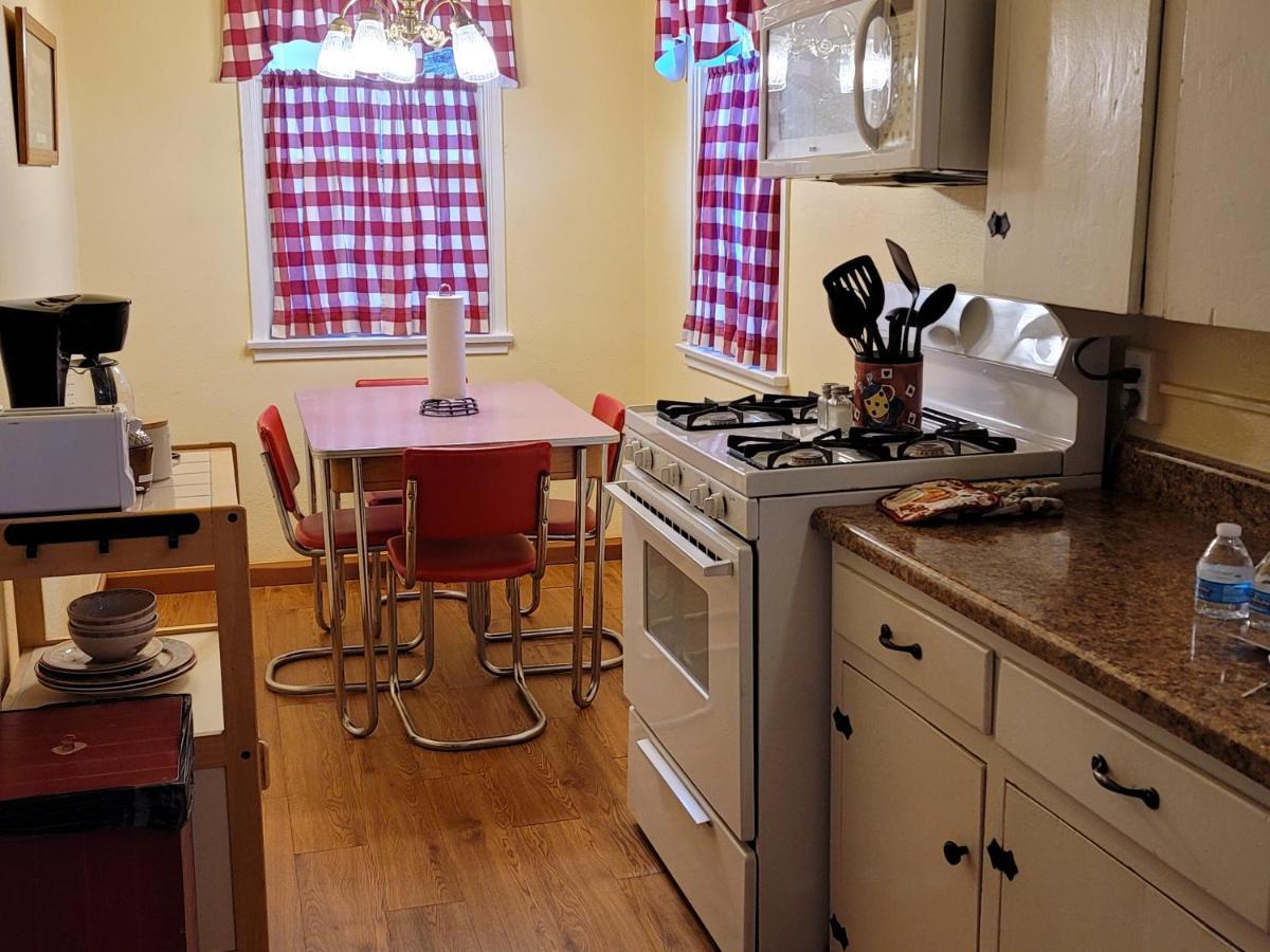 Hillcrest Suites & Cabins Big Bear Lake Bagian luar foto