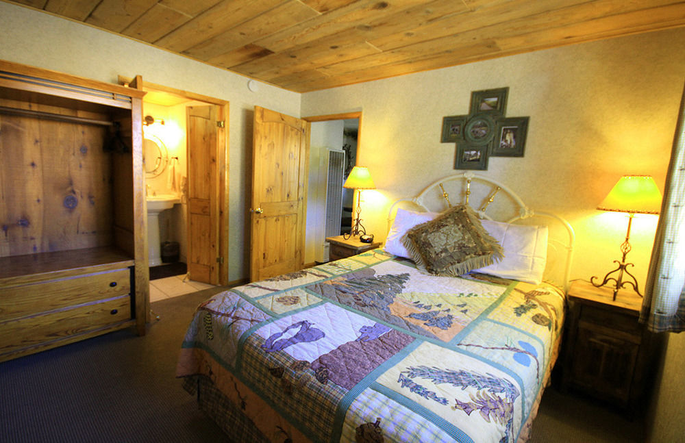 Hillcrest Suites & Cabins Big Bear Lake Bagian luar foto